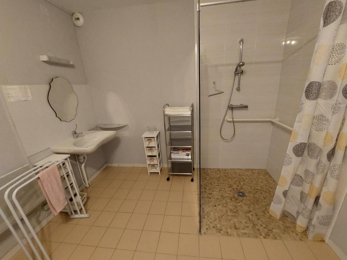 Hotel Au Charme Du Levat Saint Paul de Loubressac Ngoại thất bức ảnh