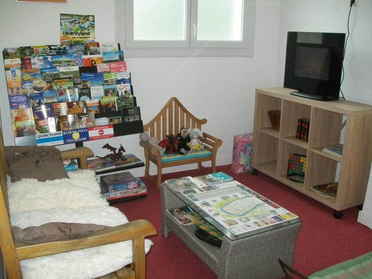 Hotel Au Charme Du Levat Saint Paul de Loubressac Ngoại thất bức ảnh